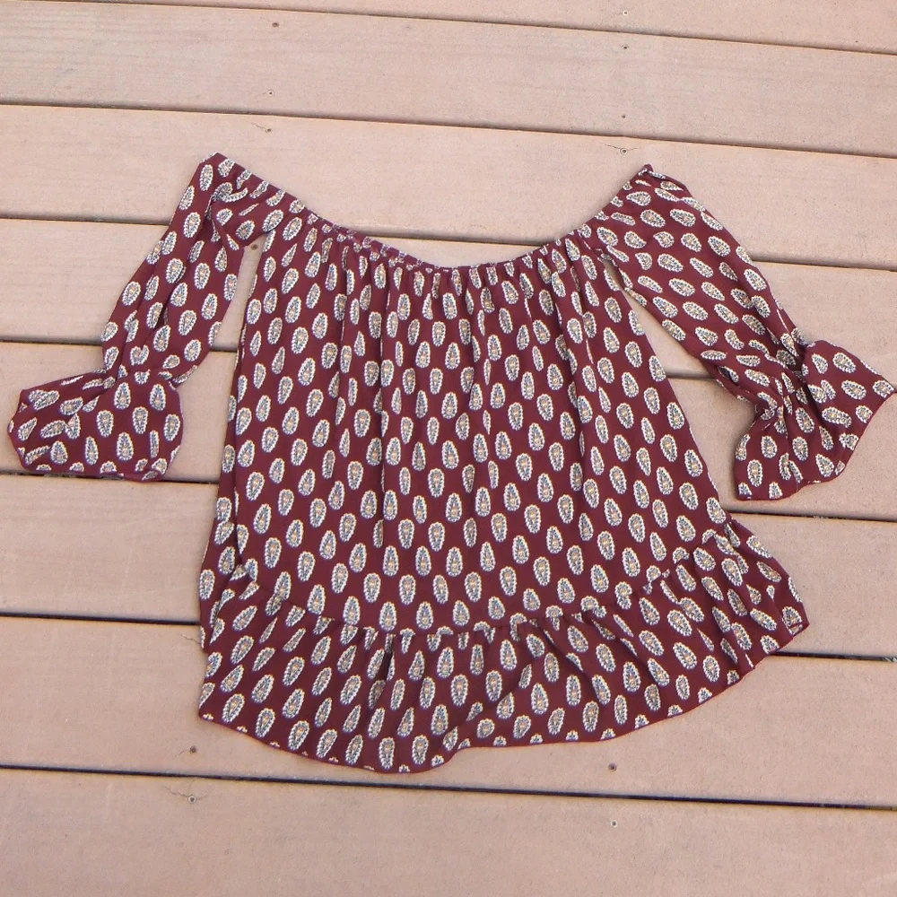 Top Burgundy Bohemian Paisley Print Ruffled Cottage Core Off Shoulder Sz M - Picture 6 of 8
